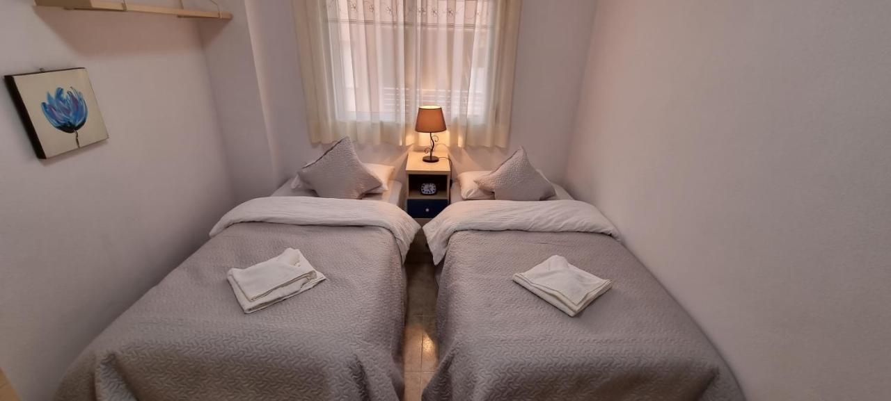 Apartament Dos Playas Torrevieja Bagian luar foto