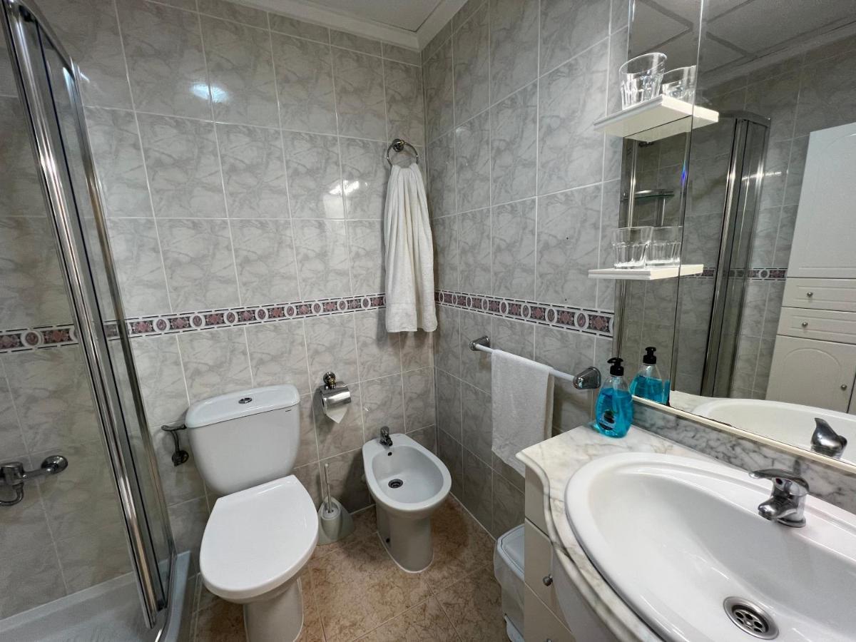 Apartament Dos Playas Torrevieja Bagian luar foto