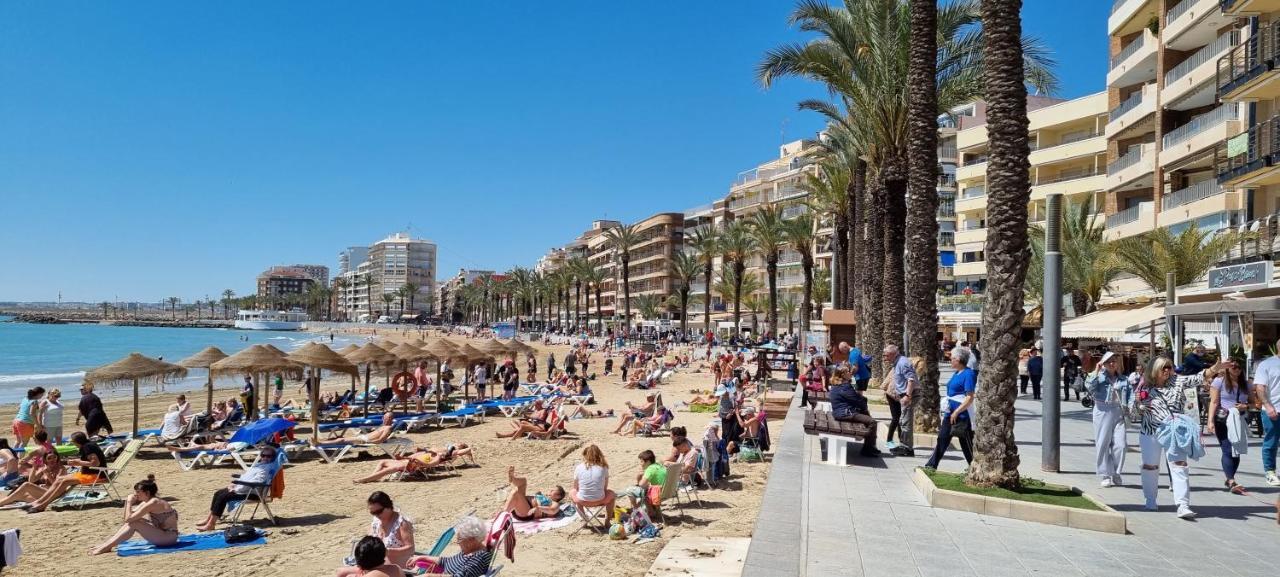 Apartament Dos Playas Torrevieja Bagian luar foto